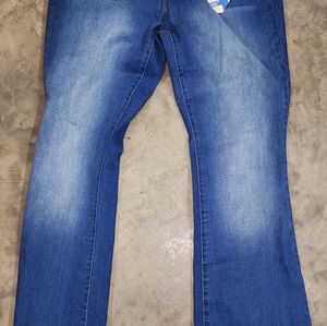 YMI. Wannabettabutt jeans